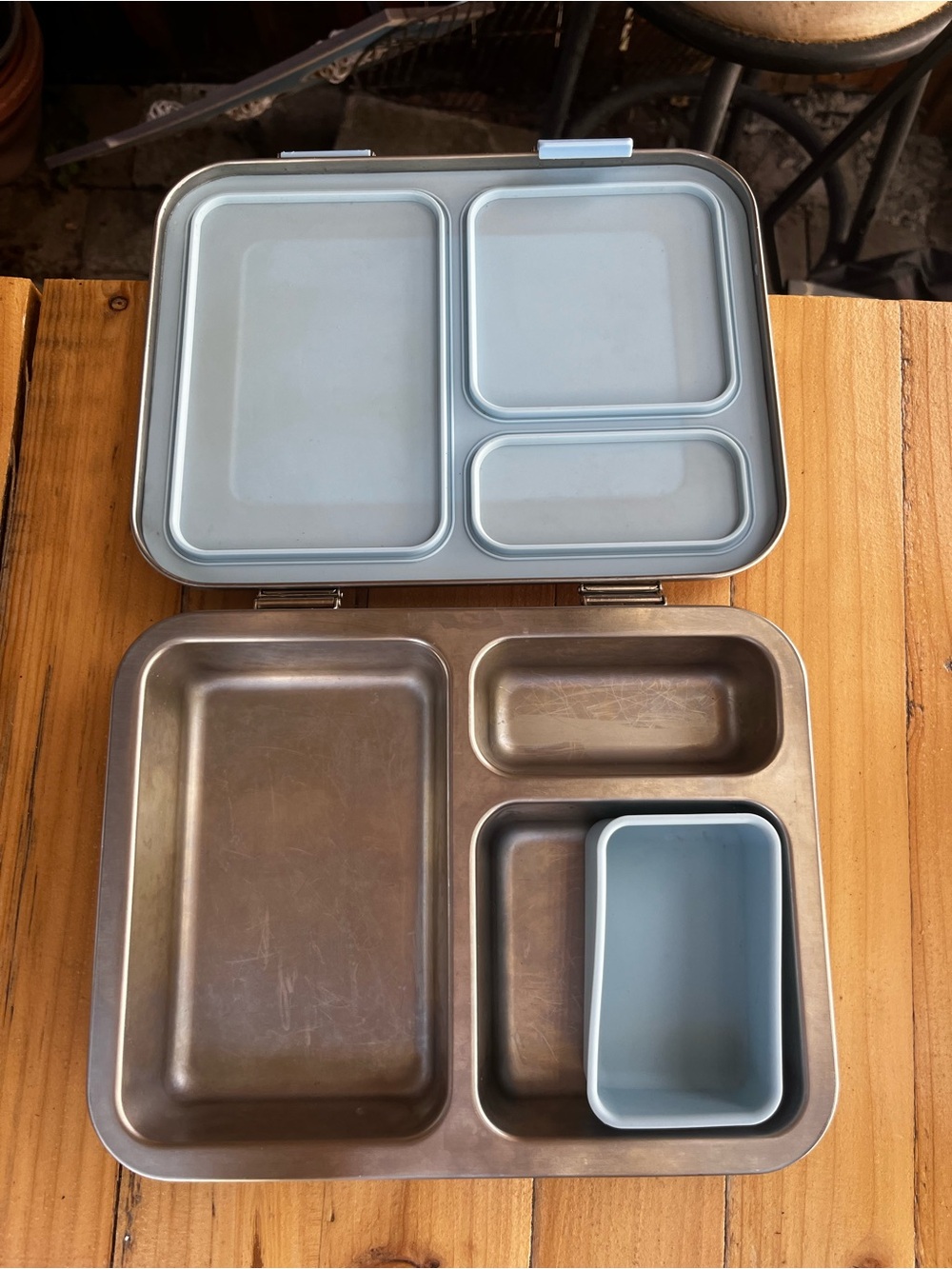 Bentgo Kids Stainless Steel Lunchbox - Rainbows & Butterflies LIKE NEW! - Picture 11 of 12